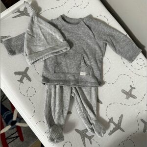 Carters newborn coming home outfit